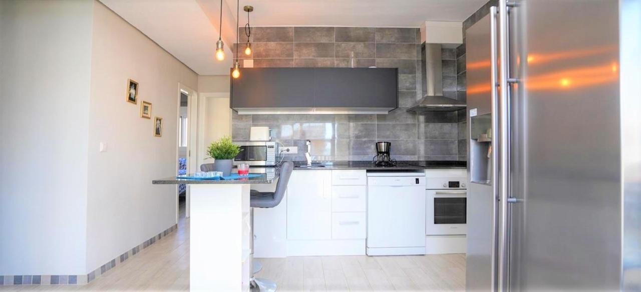 Three Bedroom Top Apartment By The Beach 圣波拉 外观 照片