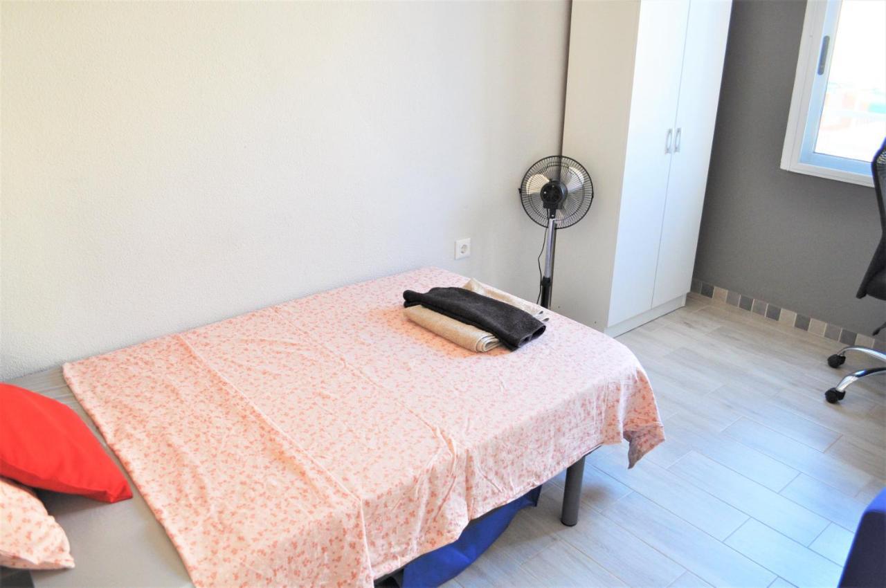 Three Bedroom Top Apartment By The Beach 圣波拉 外观 照片